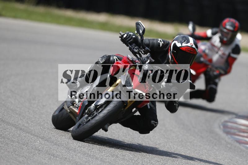 /27 12.06.2025 Ducati Schweiz Trackday Warmup  ADR/gruen-vert/ohne